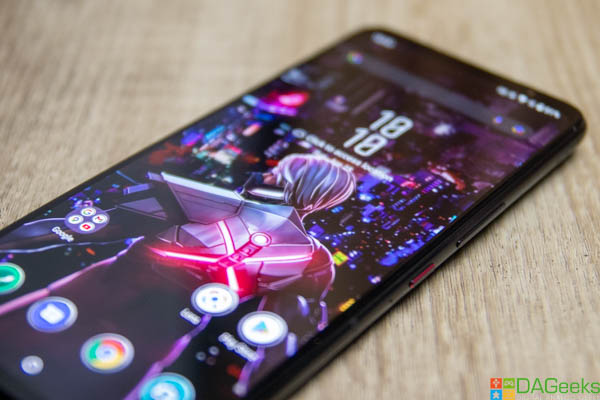 ROG Phone 5 Review Front OLED