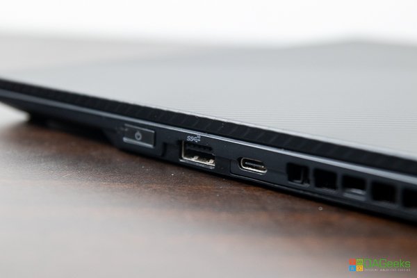 ROG Flow X13 Right Side Ports