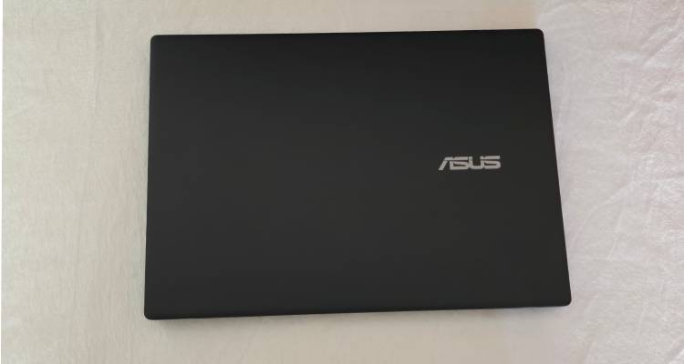 ASUS V16 Review Header Image